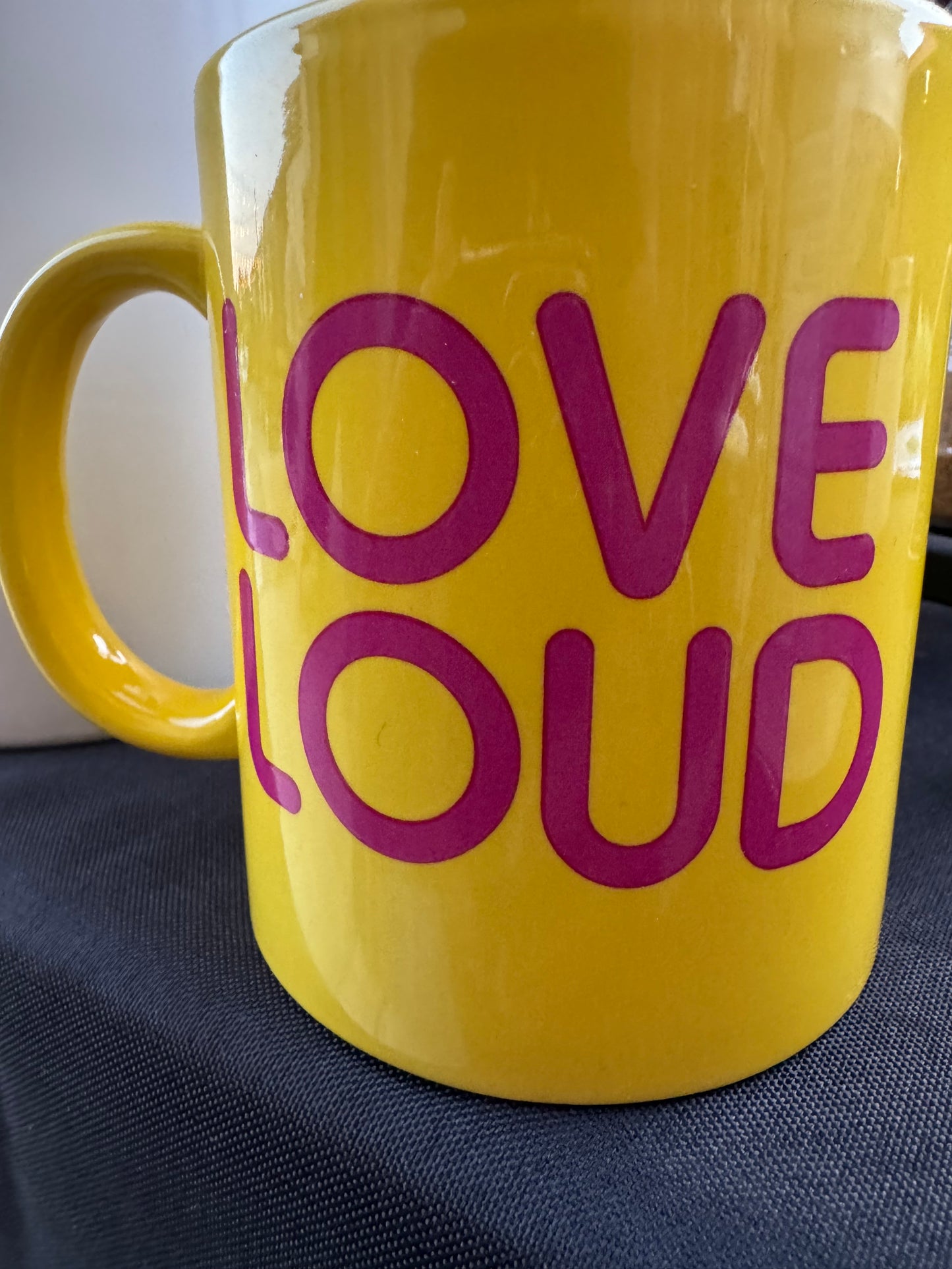 GILLS DEALS - LOVE LOUD MUG